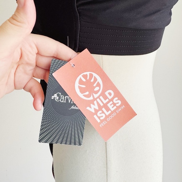 NWT WILD ISLES Black Cross Back Bikini Top Size 1 (30-36 D, 30-32 DD, and 30F) - Picture 4 of 12